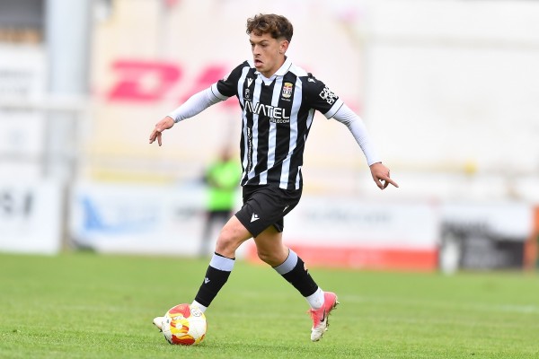 Diego Gómez rescinde el contrato de cesión con el Efesé y vuelve al Deportivo de La Coruña
