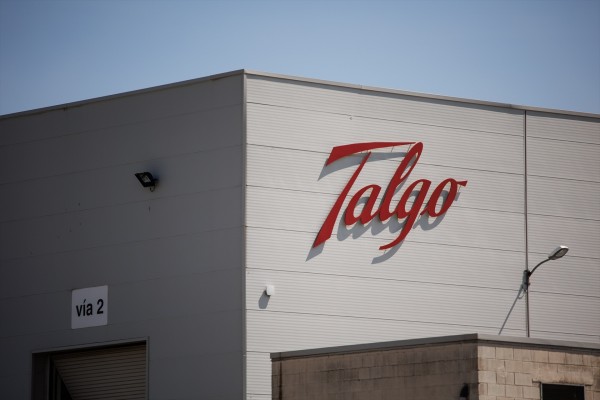 Las acciones de Talgo suben casi un 2% en la apertura y tocan de nuevo los 4 euros
