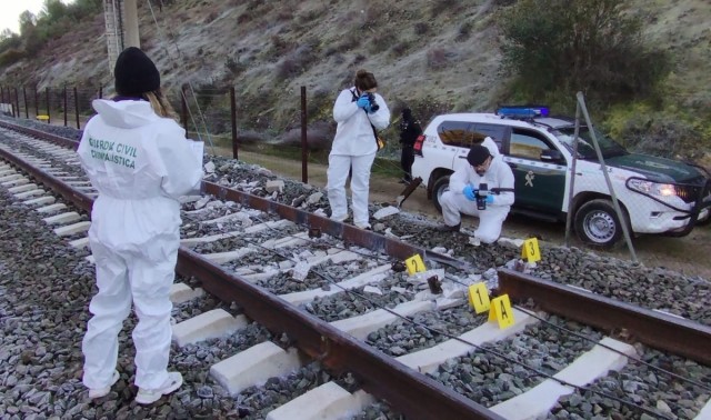 Puente afirma que el carril donde descarriló el tren Iryo es nuevo, fabricado en 2023 e instalado en 2025