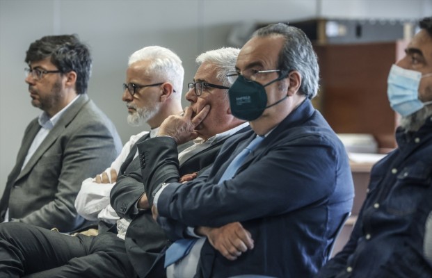 Los abogados del 'yonqui del dinero' y otros acusados de Taula alegan prescripción y nulidades para frenar la causa