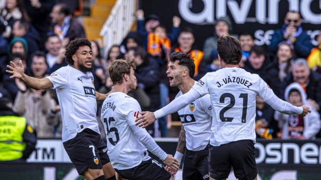 El Valencia reactiva su ataque