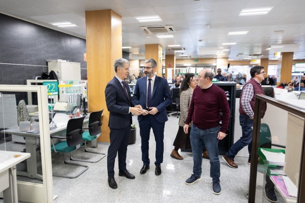 Todos los pensionistas de la Región de Murcia comienzan a cobrar su nómina con la subida del 2,7%