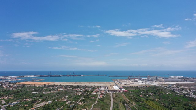 PortCastelló regresa al 'Top 10' por la reactivación de sus tráficos y el desplome de Gijón