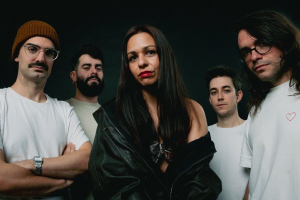 El Paraninfo de la UA vuelve a escena con Elahood, Ángeles Toledano o Eme Eme en su nueva temporada