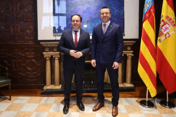 La Diputación y la Generalitat acuerdan reactivar la transferencia competencial del Hospital General