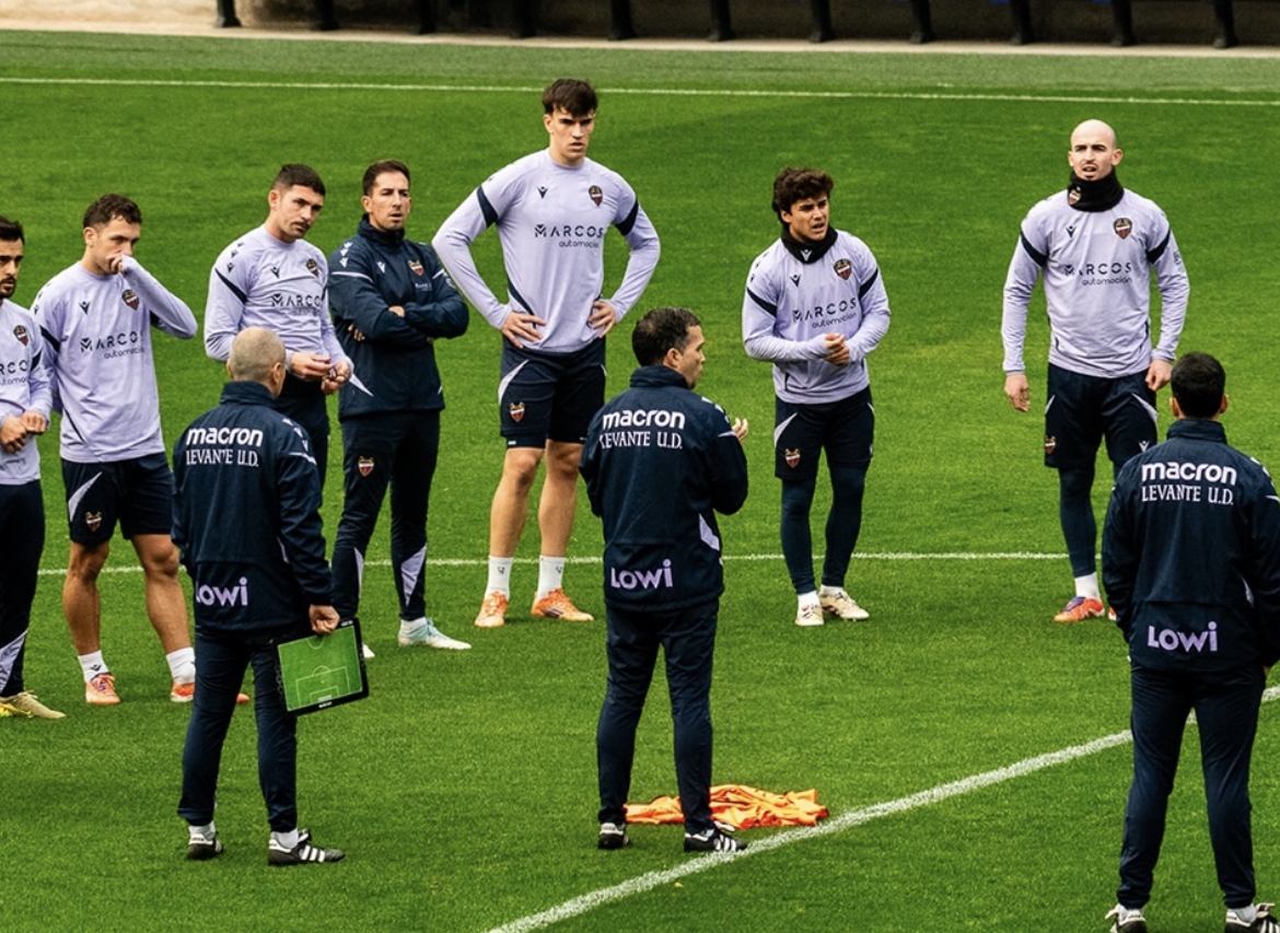 El Levante vuelve al trabajo tras dos y días y medio de descanso