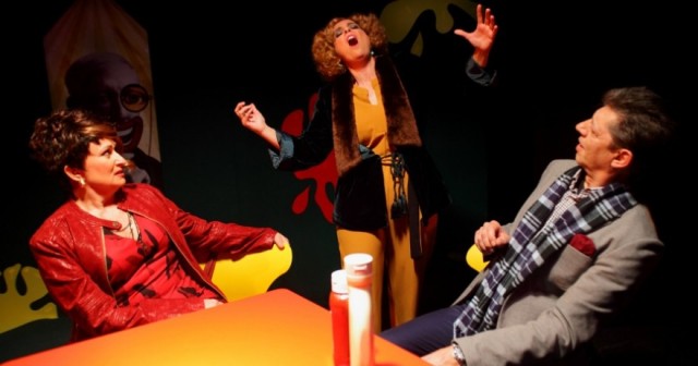 'La cantant calba al McDonald's', textos de Ionesco llegan al Micalet de la mano de la Companyia Hongaresa