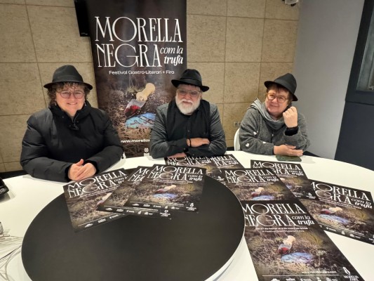 Morella Negra evoca amb el seu cartell els ingredients singulars del festival: la tòfona i la novel·la negra