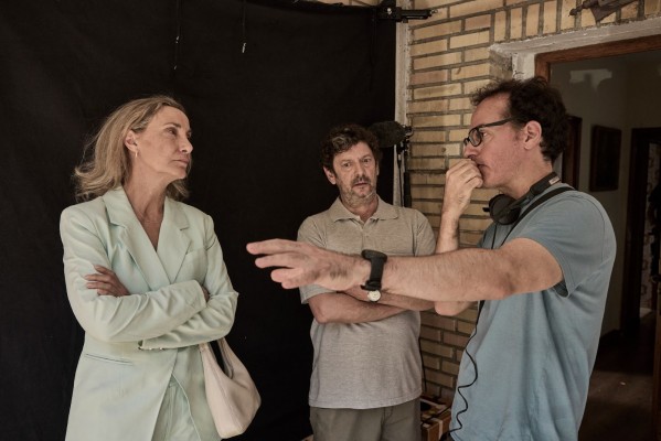 El alicantino Javier Marco concluye el rodaje de 'A la cara', se segundo largometraje