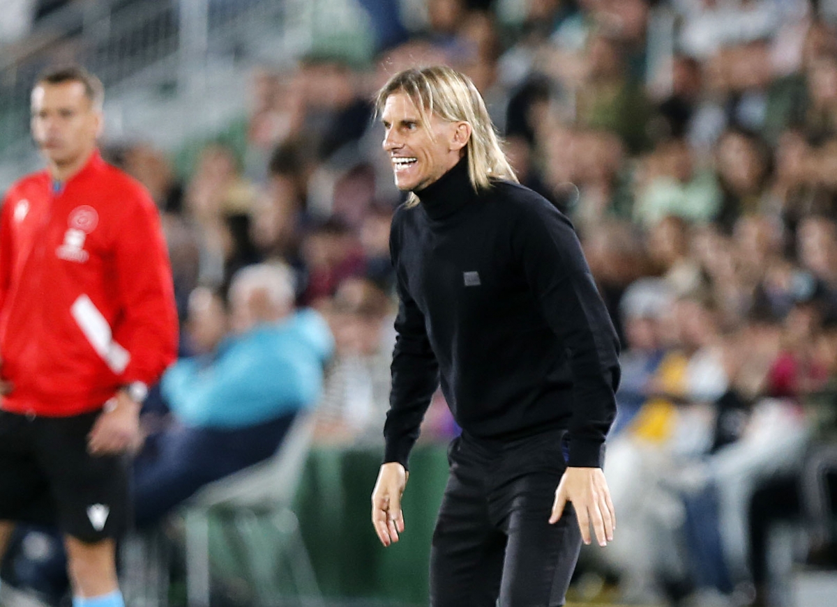 Sebastián Beccacece el día de su debut como entrenador franjiverde