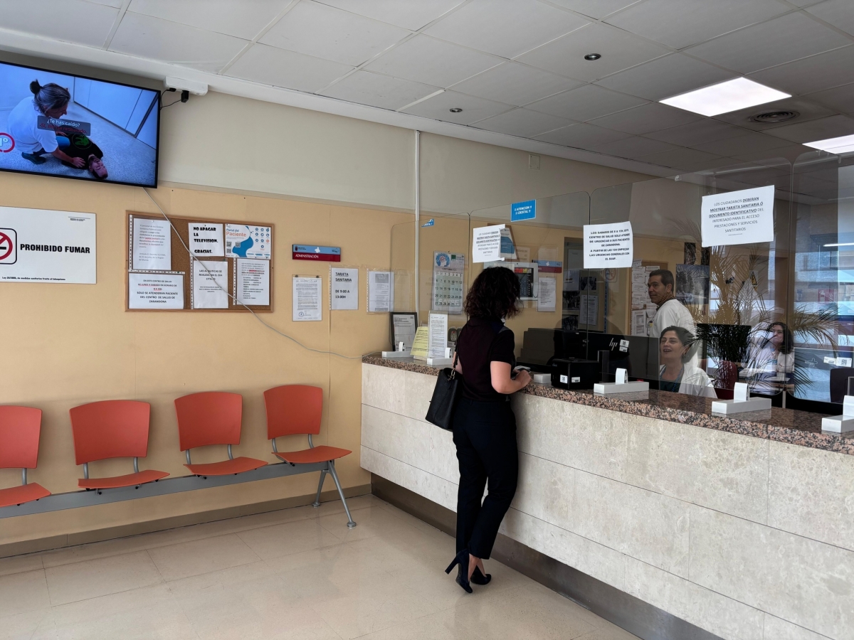 Las mascarillas dejan de ser obligatorias desde este jueves en los centros sanitarios de la Región de Murcia