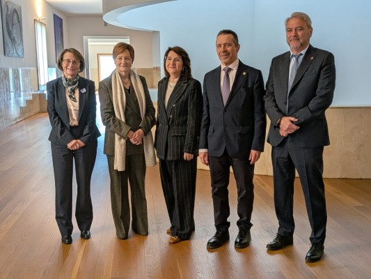 La rectora de la UA pren el relleu a Eva Alcón al capdavant de les universitats públiques valencianes