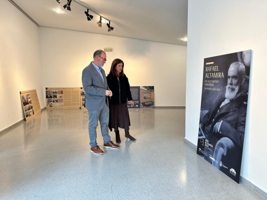 La exposición de Rafael Altamira en El Campello incluye una sorpresa con Inteligencia Artificial