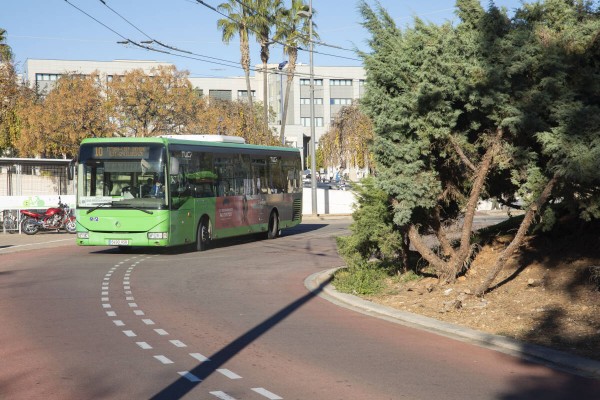Vila-real exige al Consell conexión en bus a la UJI ante la 