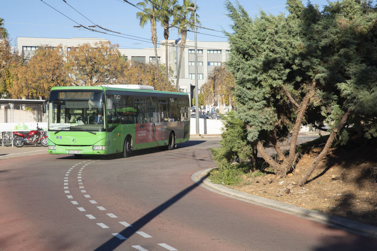 Vila-real exige al Consell conexión en bus a la UJI ante la 
