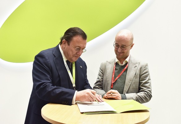 Zenobē y Vectalia firman un acuerdo de arrendamiento operativo de 23 autobuses eléctricos en Alicante