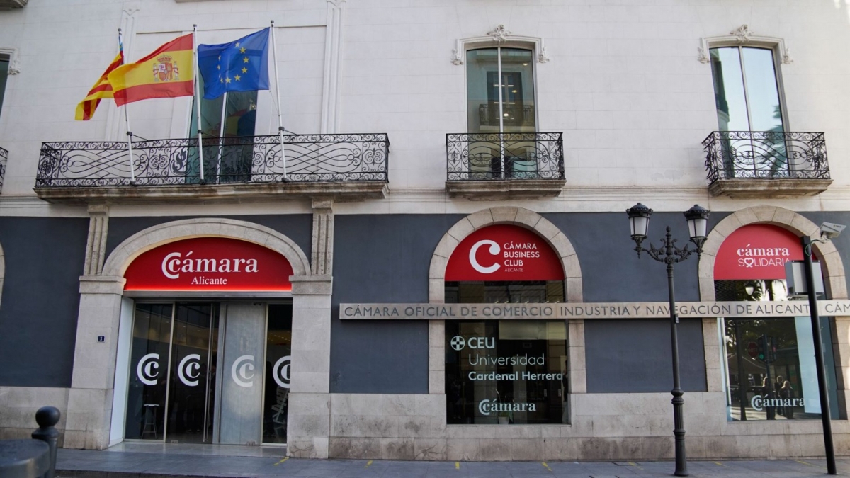 El Palas también será sede de formación de Cámara Alicante: 8 aulas y cursos del Campus Cámara CEU
