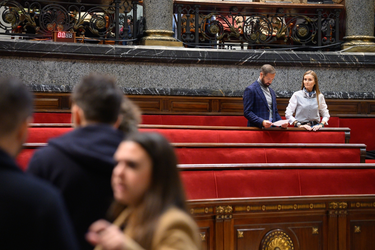 Catalá neutraliza a los concejales díscolos de Vox