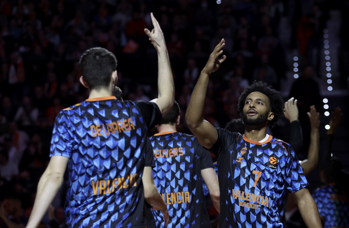 Valencia Basket busca el 'Top 6' ante Maccabi con público en las gradas