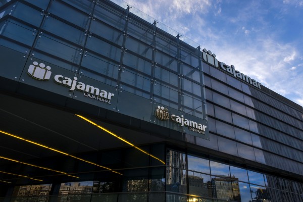 Cajamar coloca 500 millones en deuda sénior a seis años
