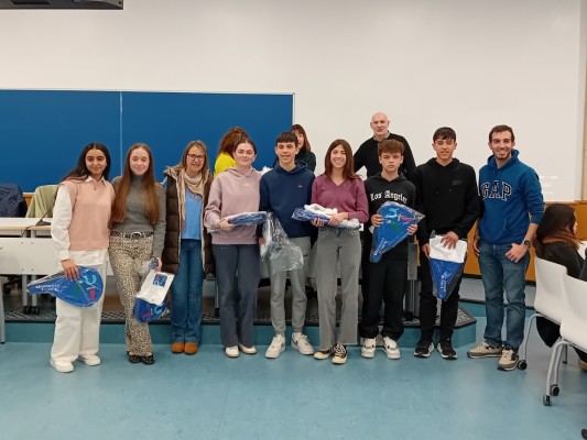 Un total de 175 alumnos de 18 centros de secundaria participan en la UJI en la Copa Cangur