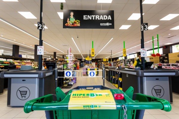 Los supermercados regionales y de conveniencia ganan peso en la Comunitat