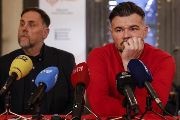 Rufián dice que Oltra es 