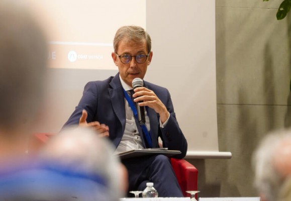 Sebastián Fernández gana peso en la EVha tras la salida de la directora general de Vivienda