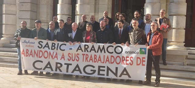 La Corporación municipal de Cartagena muestra su compromiso firme con los trabajadores de Sabic