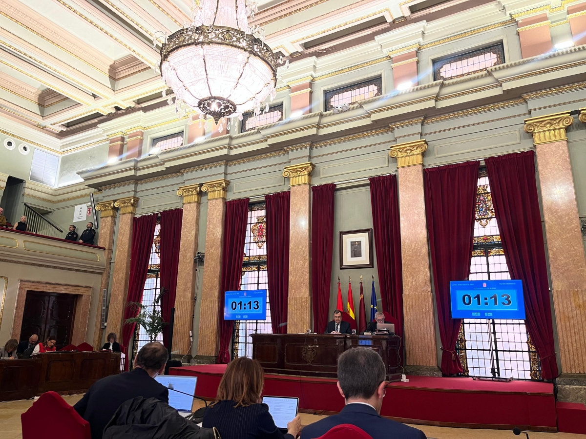 El 'súper jueves' del campo marca el pulso del Pleno de Murcia entre reproches por el Trasvase y el pacto de Mercosur