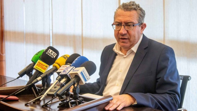 Toni Pérez descarta plantear una subida de impuestos por la sentencia de Serra Gelada
