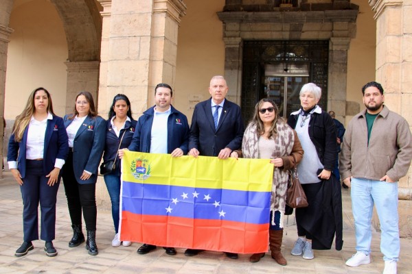 El PP de Castelló muestra su apoyo al colectivo venezolano local y defiende la 