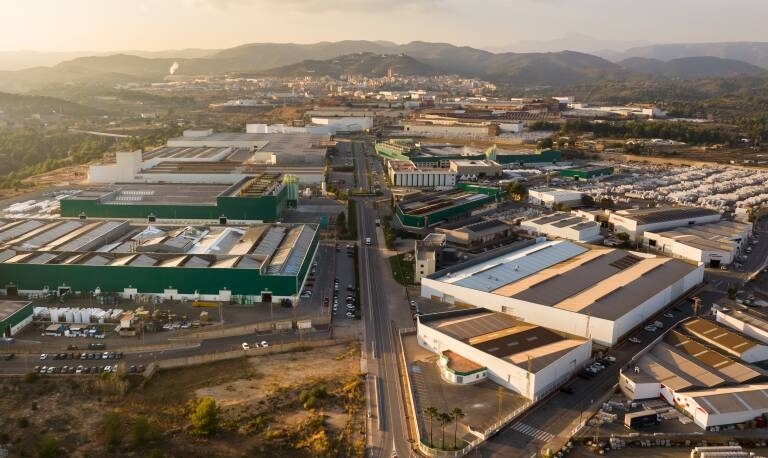 Cierra una histórica azulejera de Castellón: Azteca impulsa un ERE colectivo a 118 empleados y encara la liquidación