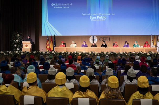 El CEU distingue a sus seis nuevas cátedras de investigación, entre ellas el Villarreal CF, el Colegio Notarial o Sanidad