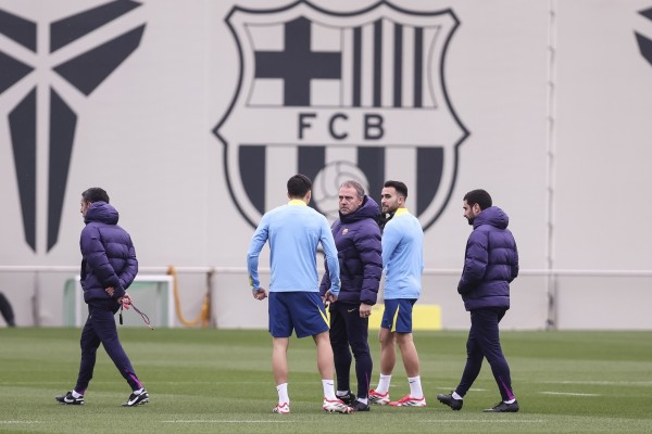La expedición del Barça aterriza en el Aeropuerto Alicante-Elche Miguel Hernández a las 12:30 horas del sábado