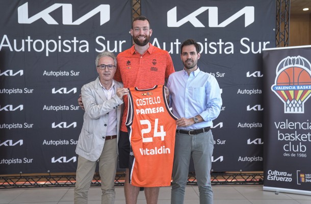 Costello eligió Valencia porque 