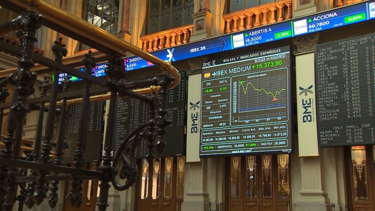 El Ibex 35 cierra enero en 17.880 puntos, nuevo máximo histórico, tras ganar un 3,3%