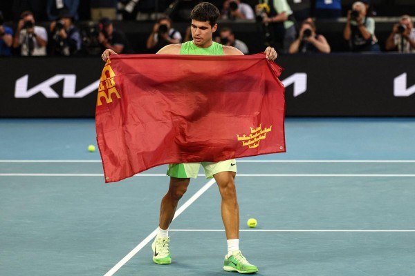 Alcaraz persigue ser el primer tenista que vence a Djokovic en una final en Australia
