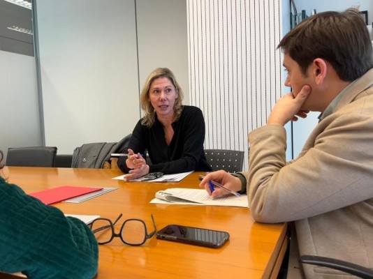 La Generalitat destina más de 2 millones de euros a programas para personas mayores con enfermedades neurodegenerativas