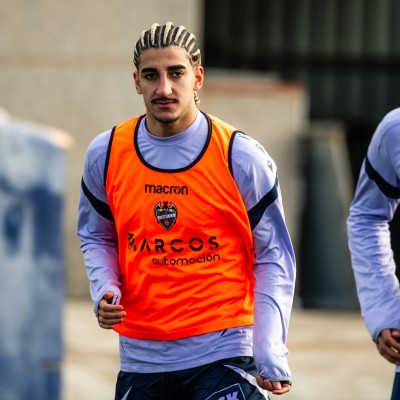 El Levante inscribe a Tay Abed, que se estrena en la convocatoria ante el Atlético