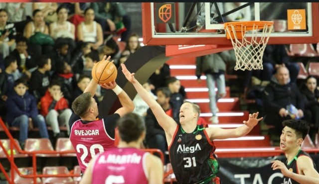 El Caesa Cartagena ve rota su racha al caer por 78-72 en Torrelavega en la Liga de Primera FEB