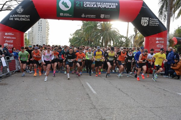 Más de 7.000 corredores abarrotan la Avenida de Francia en la segunda prueba del Circuit de Carreres Caixa Popular Ciutat de València