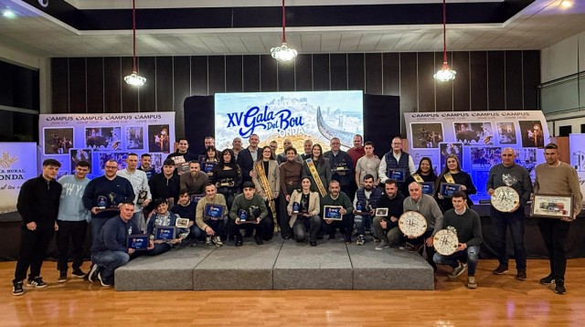 Onda celebra su afición taurina con una Gala del Bou que reconoce a peñas, ganaderías y barrios