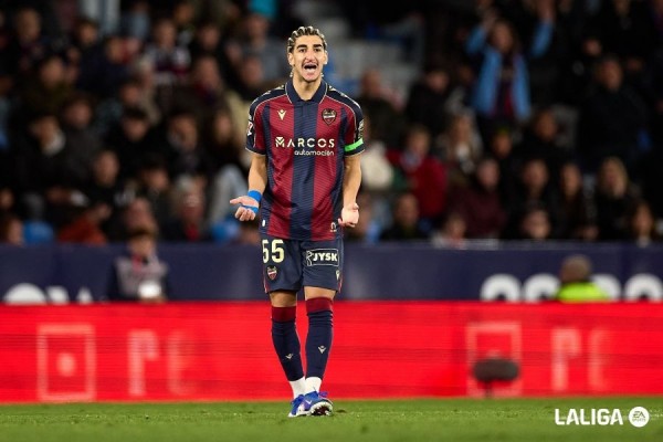 El extremo Tay Abed, primer israelí que juega con la camiseta del Levante