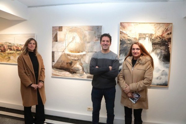 Benicàssim invita a recorrer los paisajes habitados y vacíos de Gonzalo Romero en la Sala Escena