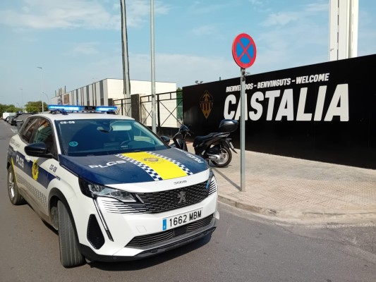 La Policía Local de Castelló lanza un curso pionero sobre seguridad en partidos de fútbol profesional