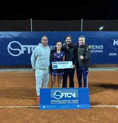 Charo Esquiva arranca el año de la mejor manera 