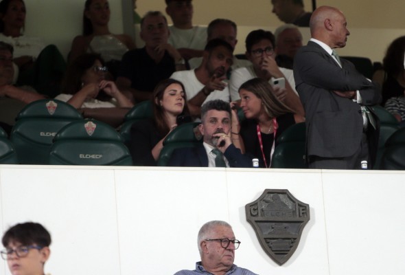 El Elche se prepara para un tramo final del mercado de fichajes agitado