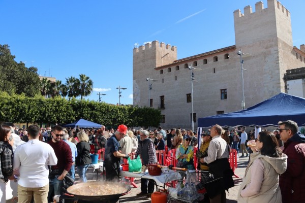 Alaquàs florece con una IX Festa de la Carxofa que vuelve a reunir a los pueblos de l’Horta Sud 