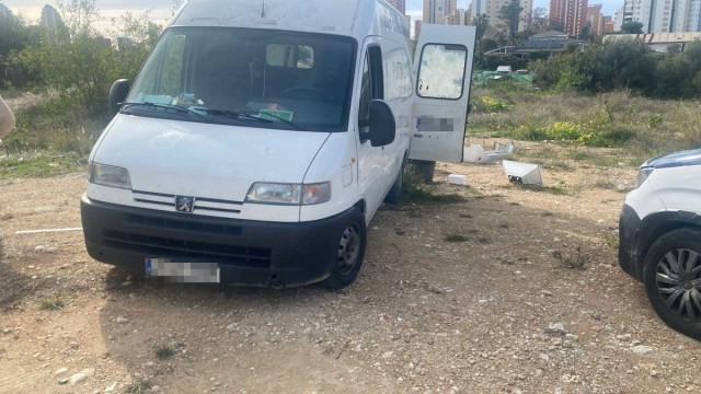 Benidorm intensifica la vigilancia y sanciona vertidos incontrolados de escombros